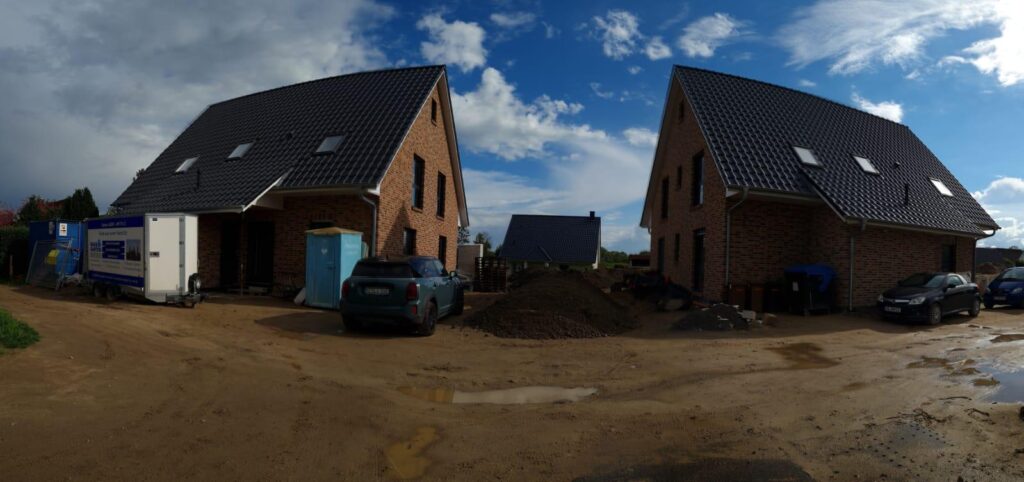 Wer beide kauft=Vorzugspreis. Zwei nebeneinander liegende energieeffiziente topNeubauten mit jeweils 2 ETW`s, teilvermietet in Lübeck-Oberbüssau